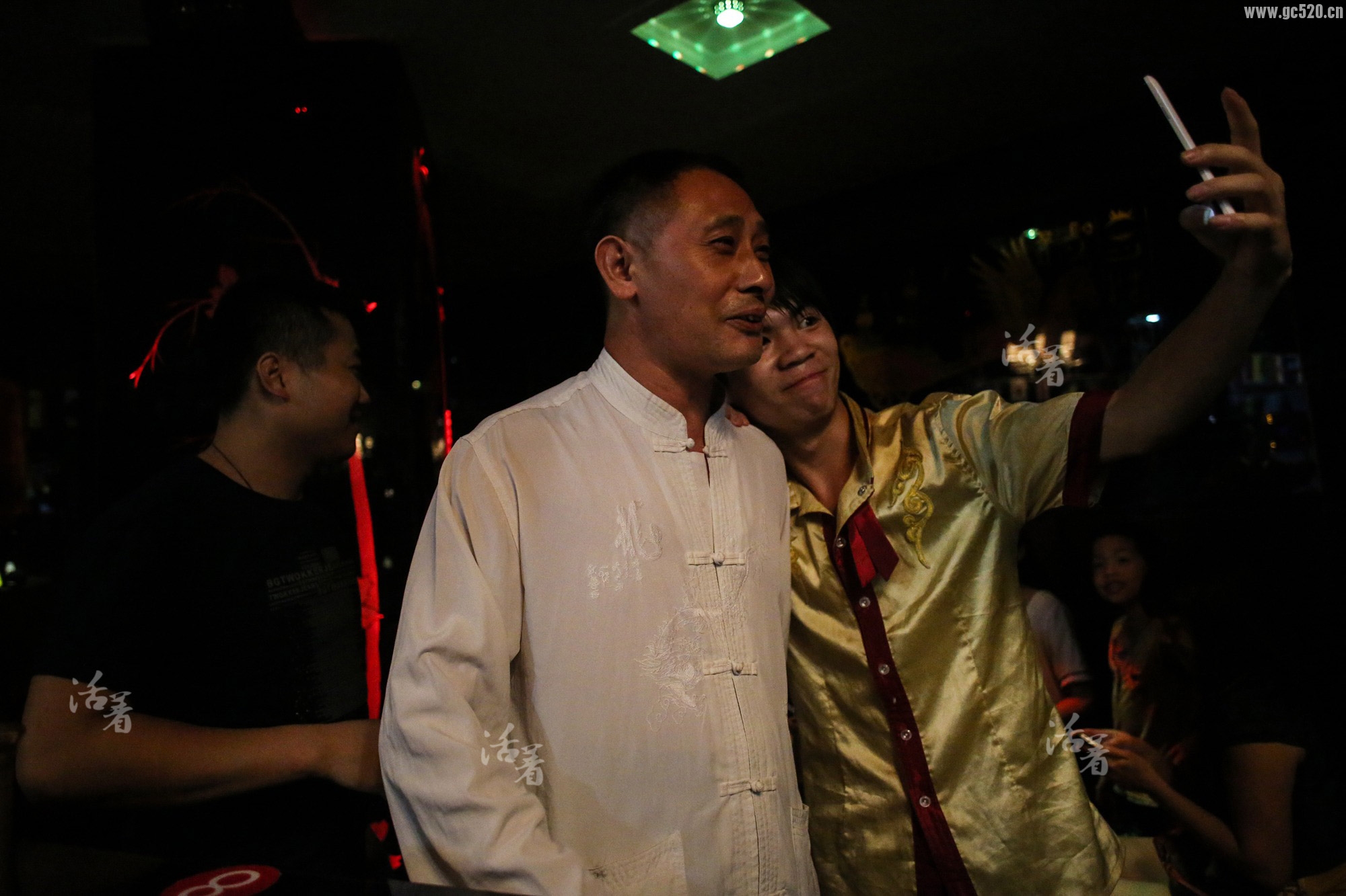 活着：挨打王（图片故事）928 / 作者:九命猫 / 帖子ID:105844