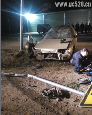 最新报道，重大车祸!23 / 作者:罗少爷 / 帖子ID:105892