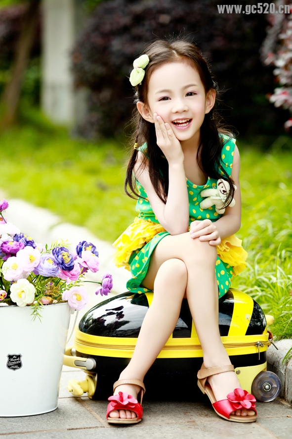 快来看机关幼儿园的小美女哦523 / 作者:蝴蝶树 / 帖子ID:105930