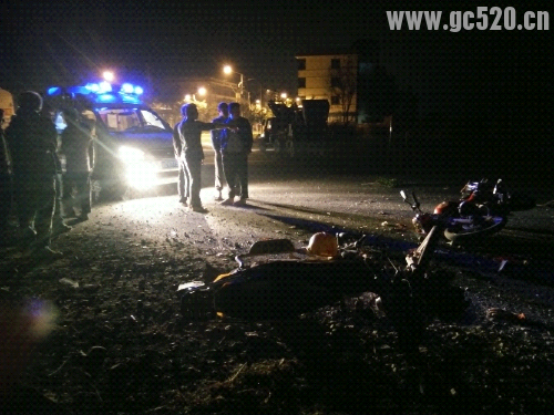 嘉会秧家路口惨烈交通事故841 / 作者:橙子℃狂想曲 / 帖子ID:106052