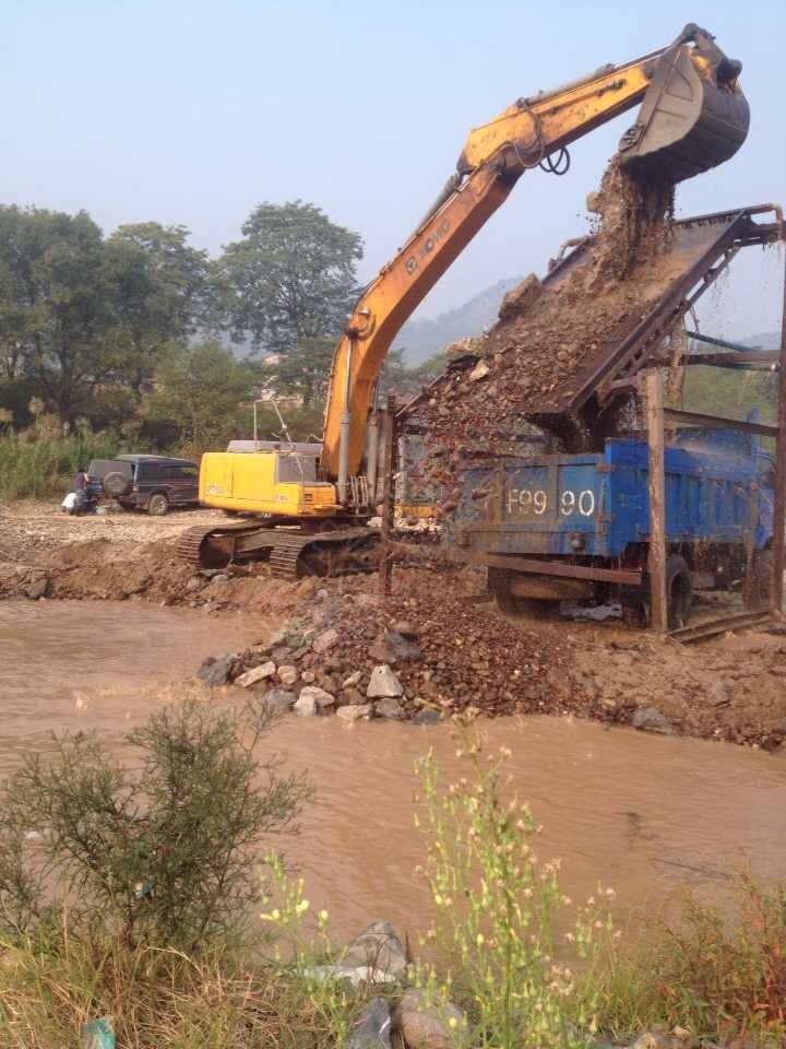 恭城惊现便捷式挖沙装置506 / 作者:红通通 / 帖子ID:106118