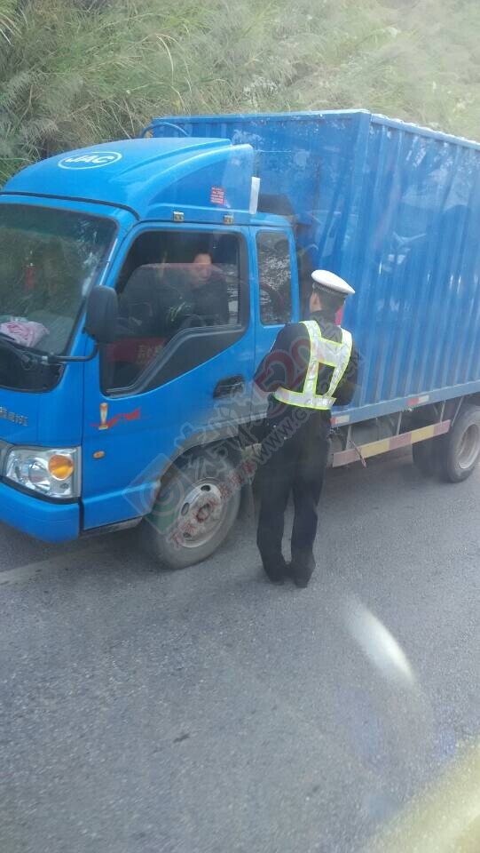 满塘路口叫化祖交警拦车，大家小心！709 / 作者:苦竹河畔 / 帖子ID:106214