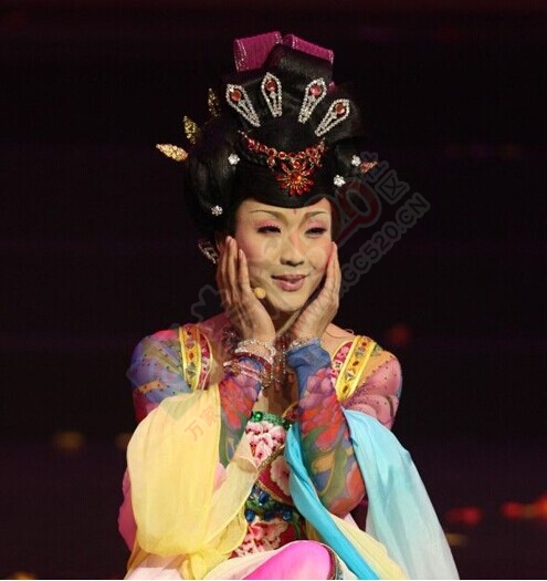 <新贵妃醉酒>李玉刚 皈依三宝，“贵妃“无法再醉酒361 / 作者:九命猫 / 帖子ID:106227