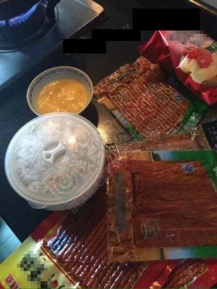 辣条蛋炒饭～薯片炒辣条～82 / 作者:猫小萌 / 帖子ID:106295