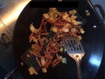辣条蛋炒饭～薯片炒辣条～613 / 作者:猫小萌 / 帖子ID:106295