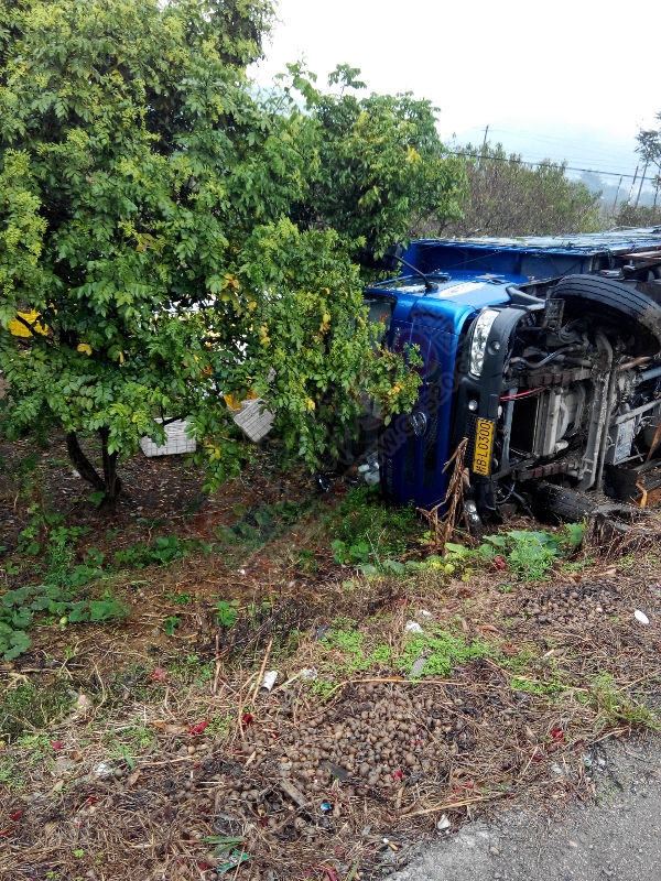 雨天路滑莫踩急刹292 / 作者:恭城无聊人 / 帖子ID:106297