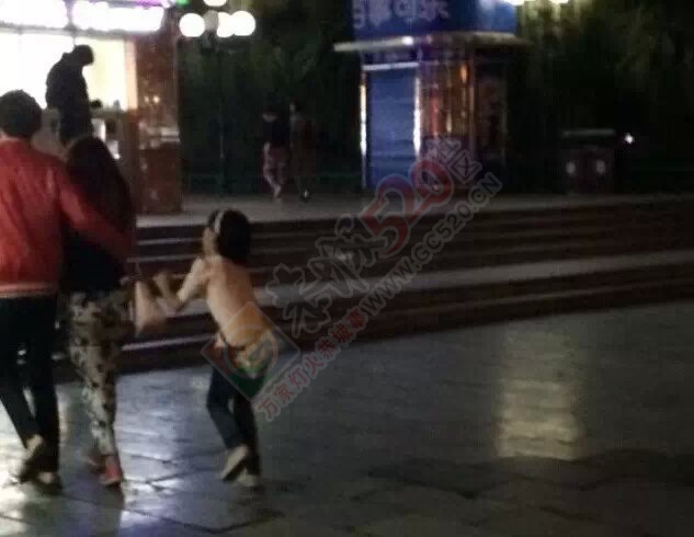 快过年了，小偷也开始猖狂行动起来准备过年钱了470 / 作者:红通通 / 帖子ID:106468