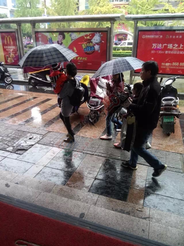 快过年了，小偷也开始猖狂行动起来准备过年钱了254 / 作者:红通通 / 帖子ID:106468