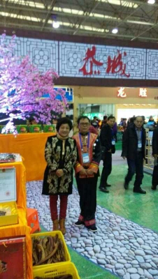 桂林农产品展销会恭城展厅给力闪现。967 / 作者:箩筐索 / 帖子ID:106513