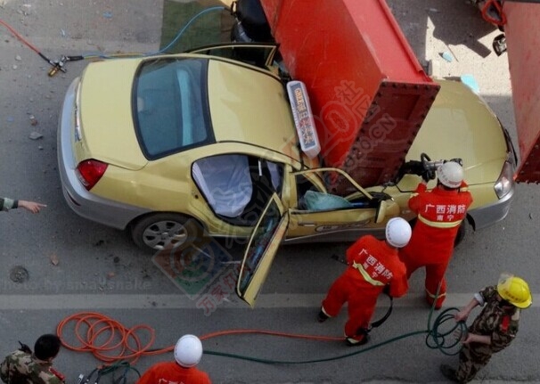 这个险火，天降横祸就这样371 / 作者:thkfh / 帖子ID:106864