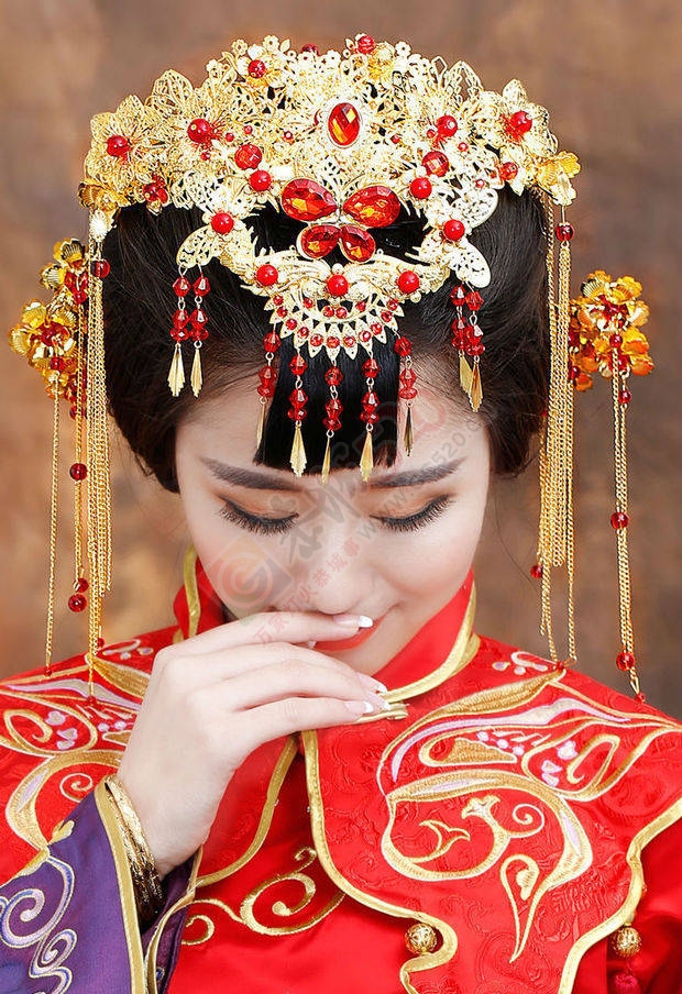 中式婚礼，凤冠霞帔，洞房花烛.....26 / 作者:桂花糕 / 帖子ID:107322