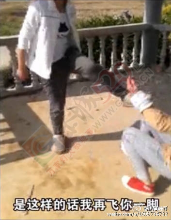 广西女学生连扇女同学58巴掌 围观众人嬉笑打闹436 / 作者:希灵容梅 / 帖子ID:107495