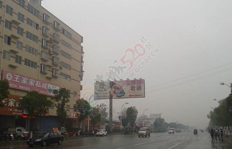 临桂雷人广告，买房送老婆！332 / 作者:奇葩处处有 / 帖子ID:107504