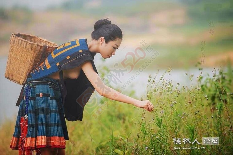 桂林论坛美女露奶695 / 作者:我是谁 / 帖子ID:111698