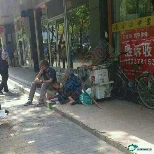 有时候我们的国人还真不如这个外国人110 / 作者:黑白年代 / 帖子ID:111849