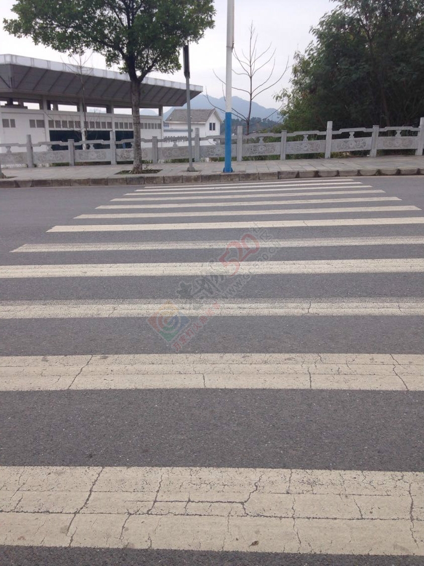 好久没来体育场看看了，人都没两个639 / 作者:恭城520小奈姐姐 / 帖子ID:112228