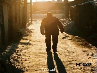 心酸！七旬#老父千里给儿送腊肉#[泪]298 / 作者:thkfh / 帖子ID:112307