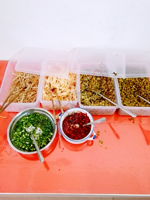 印山街米粉店——吃米粉送豆浆油茶啵855 / 作者:酸苦甘辛咸 / 帖子ID:112808
