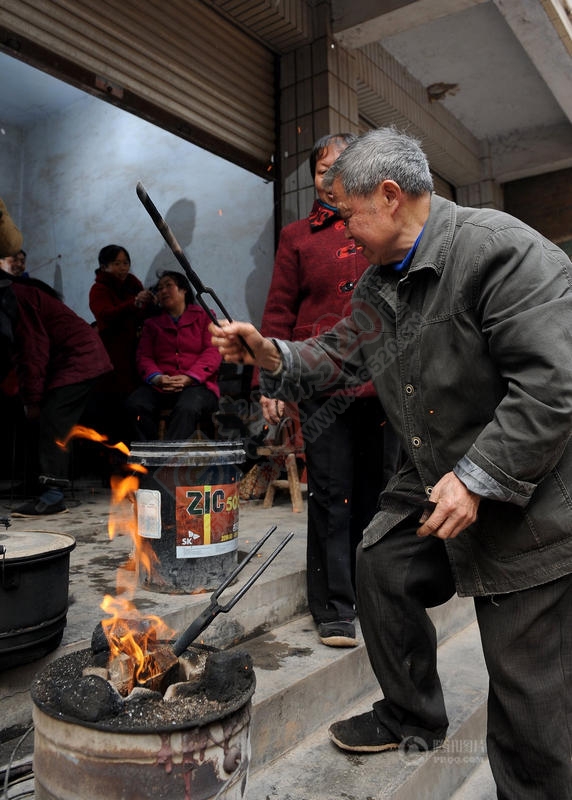 即将流逝的技艺火钳烫发660 / 作者:美丽的梦花 / 帖子ID:113066