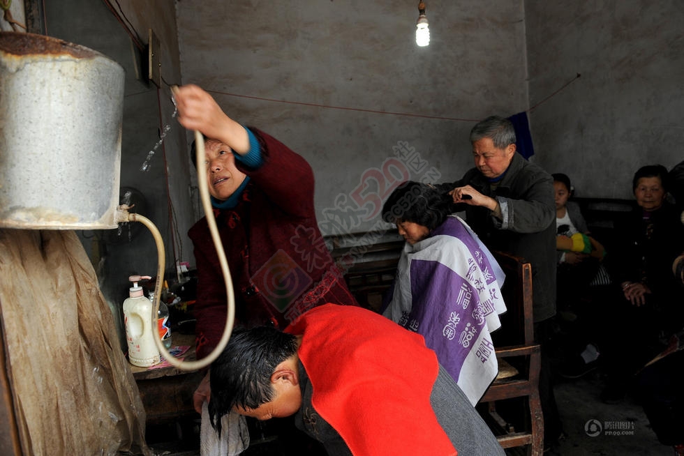 即将流逝的技艺火钳烫发932 / 作者:美丽的梦花 / 帖子ID:113066