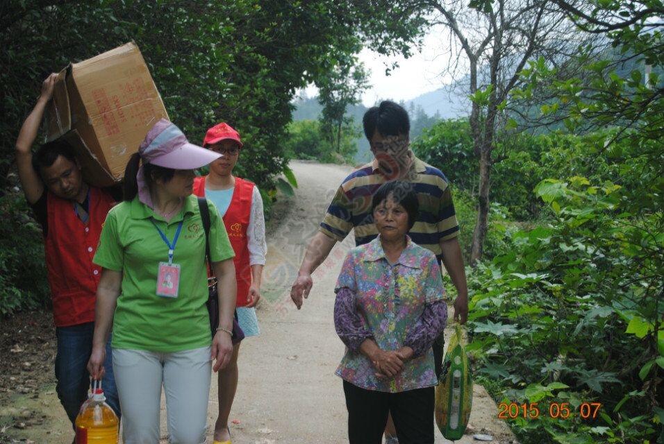 2015.5.7莲花镇看望黄元姬121 / 作者:恭城蚂蜂 / 帖子ID:115811