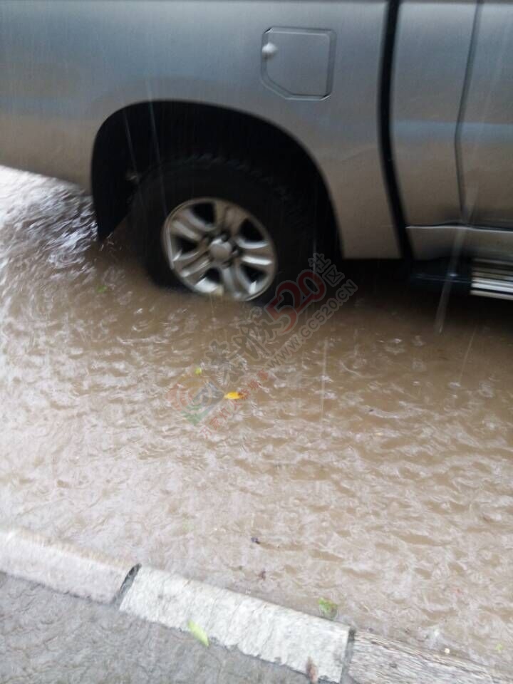 恭城恭沙路这节内涝了！516 / 作者:苦竹河畔 / 帖子ID:115824