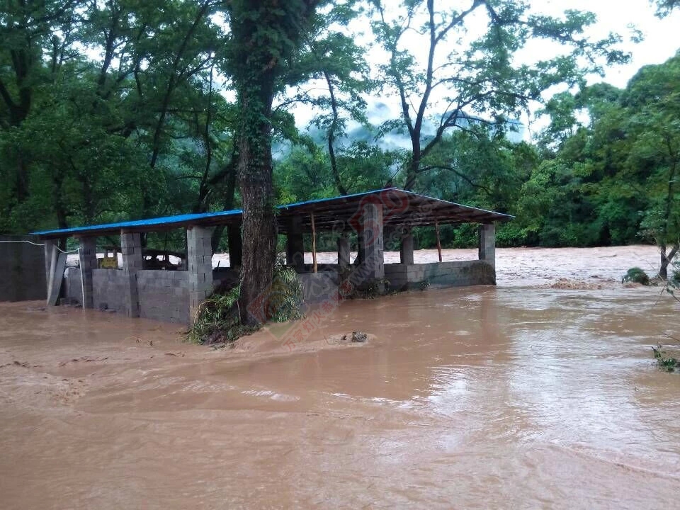 当官的干点实事吧，一个个被遗忘的小村庄（椅子村）947 / 作者:yaoshanxiaoge / 帖子ID:116111