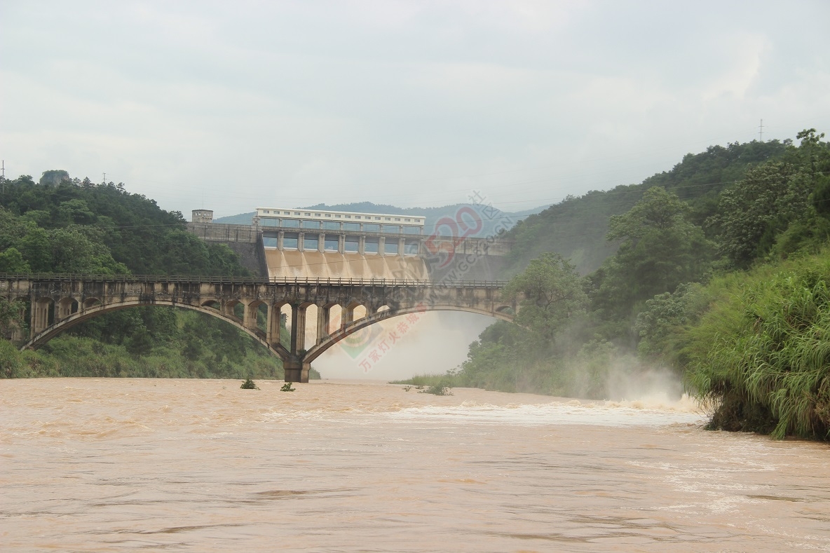 壮观的峻山水库，你去看了吗709 / 作者:有想法 / 帖子ID:116174