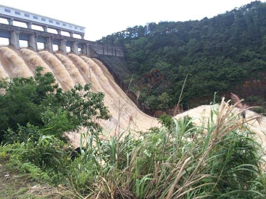 洪水来势汹汹，庆幸水已退186 / 作者:wx_J6Y7207k / 帖子ID:116348