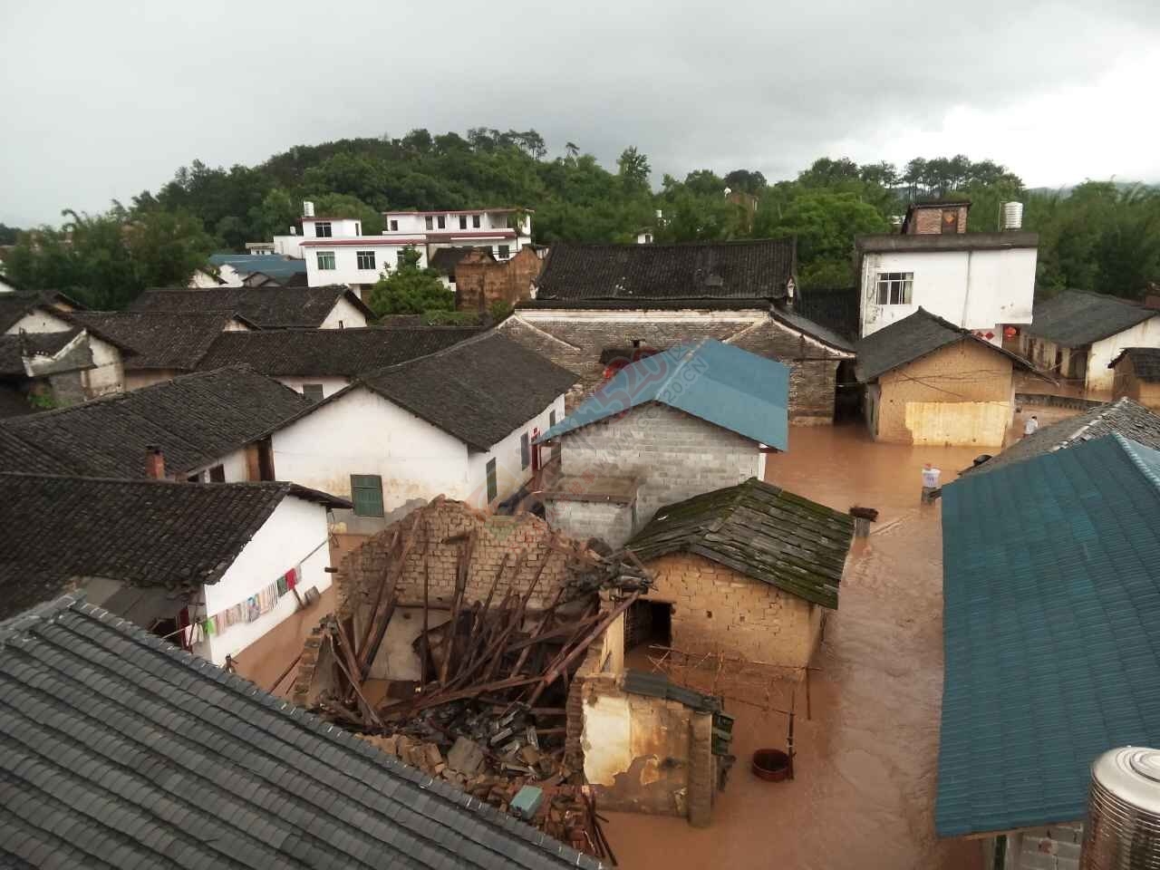 520洪水救灾募捐倡议338 / 作者:恭城蚂蜂 / 帖子ID:116444