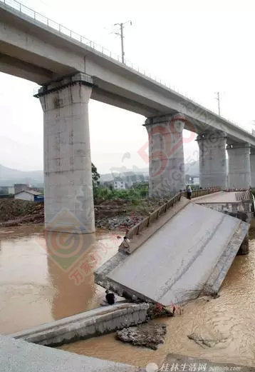 恭城县孟家大桥被洪水冲垮 村民认为是修高铁所致163 / 作者:古建灵韵 / 帖子ID:116778