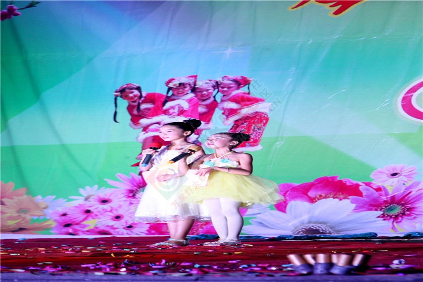 乐乐幼儿园庆六一广场演出815 / 作者:油茶爽神 / 帖子ID:116804