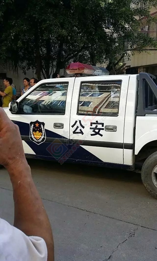桂林突发！看到桂CA7128快报警！他抢了个三岁小孩，并把家长捅死了！503 / 作者:红通通 / 帖子ID:118189