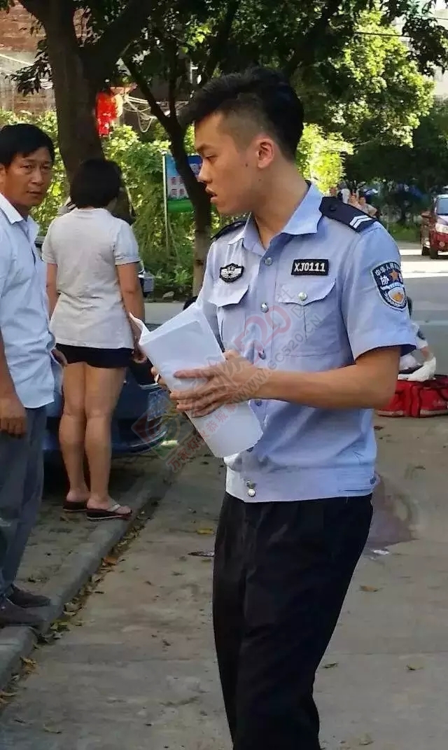 桂林突发！看到桂CA7128快报警！他抢了个三岁小孩，并把家长捅死了！297 / 作者:红通通 / 帖子ID:118189