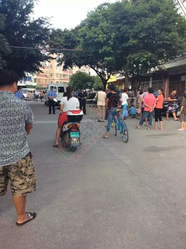 桂林突发！看到桂CA7128快报警！他抢了个三岁小孩，并把家长捅死了！845 / 作者:红通通 / 帖子ID:118189