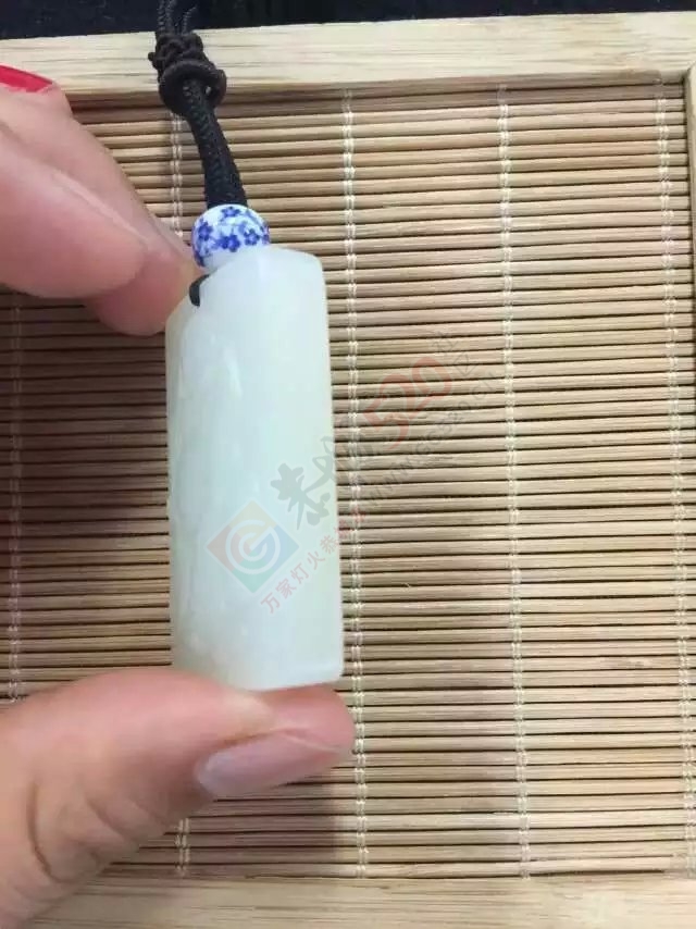 和田羊脂籽料佛牌好价出638 / 作者:发如雪 / 帖子ID:118349