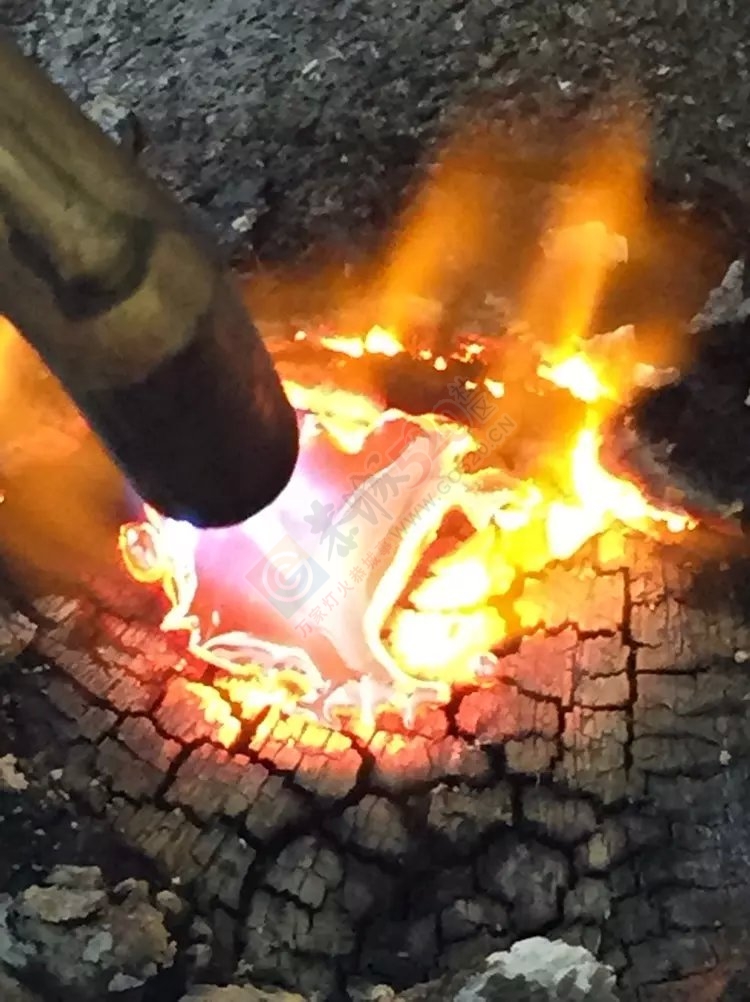长期批发零售99.9纯银6元一克.欢迎亲友们定购1000 / 作者:荔浦纯银 / 帖子ID:119932