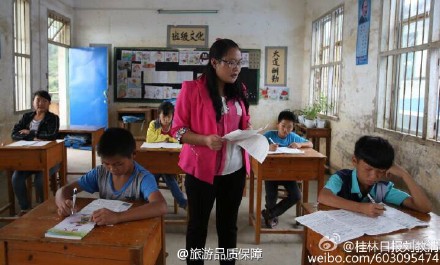 校长用大爱感动好学生 学生记恩情回乡当校长764 / 作者:猫小萌 / 帖子ID:121231