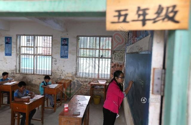 校长用大爱感动好学生 学生记恩情回乡当校长551 / 作者:猫小萌 / 帖子ID:121231