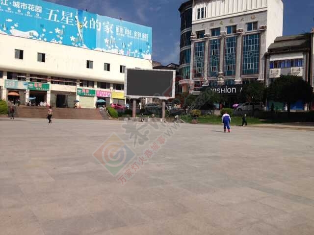 广场什么时候修好的？早上散步就看见这个老人家在溜冰了34 / 作者:单身汉子 / 帖子ID:128255