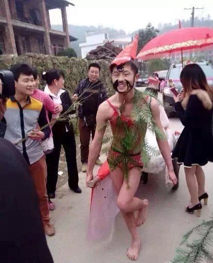 新郎被整得辣么惨！我们在恭城结个婚容易吗！？367 / 作者:火星娃崽 / 帖子ID:128280