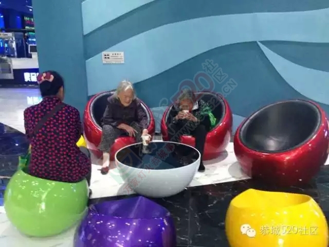 恭城老年大学三百多位老人在梦迪影城免费观影，体验光影之旅587 / 作者:520小编 / 帖子ID:128599