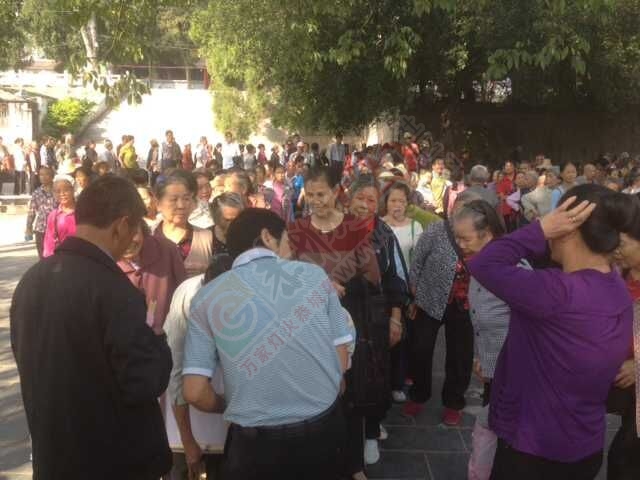 今天广场好热闹啊，祝全县的老人们重阳节快乐857 / 作者:桂花糕 / 帖子ID:128619