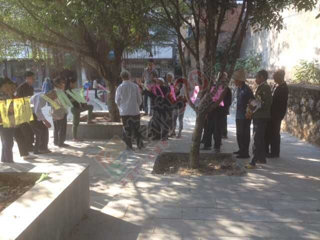 今天广场好热闹啊，祝全县的老人们重阳节快乐310 / 作者:桂花糕 / 帖子ID:128619