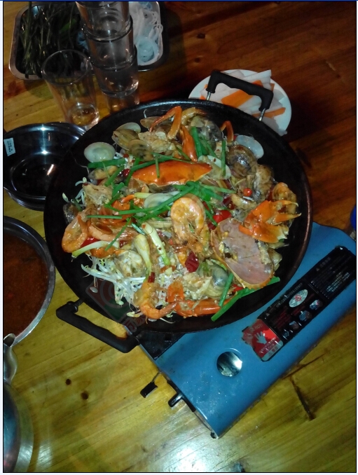 昔日的小广场如今已成了“垃圾堆”661 / 作者:罗少爷 / 帖子ID:128568