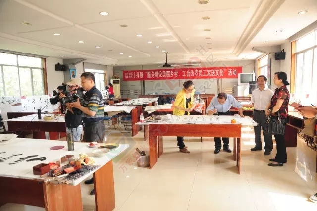 贴心！广西总工会为恭城农民工“送文化”843 / 作者:古建灵韵 / 帖子ID:128975