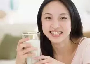 喝牛奶女人与喝豆浆女人的下场.643 / 作者:人艰不拆 / 帖子ID:129133