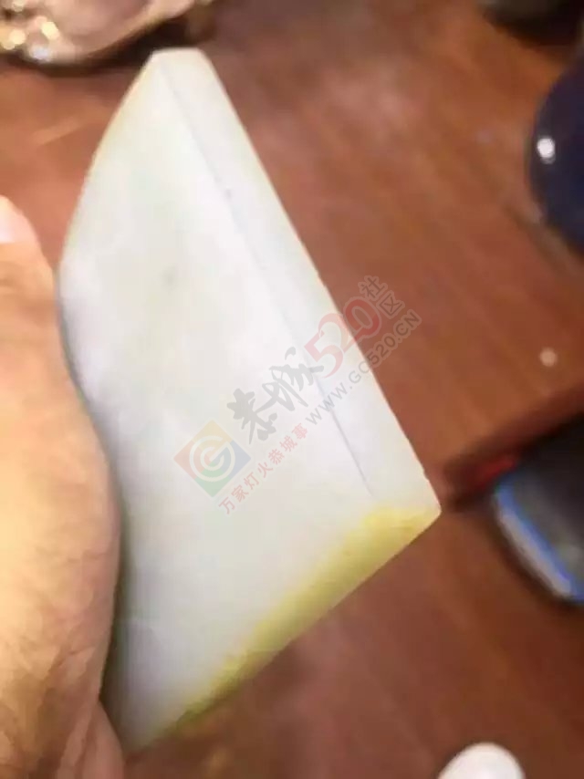 出手几块和田玉籽料牌子146 / 作者:发如雪 / 帖子ID:129194