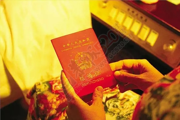 广西一官员成植物人，妻子耗尽家财全力相救，却发现他和小三的性爱优盘……798 / 作者:额外听歌 / 帖子ID:159018
