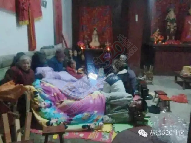夜探恭城乐湾龙神庙会，香客信徒络绎不绝热闹非凡943 / 作者:深秋的落叶 / 帖子ID:159231